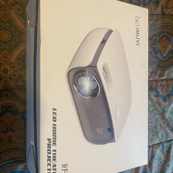 Mini Projector - Picture 10 of 16